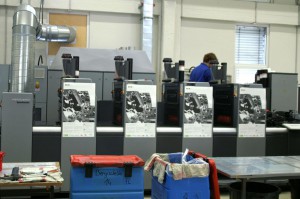 Druckmaschine mit Markerplakaten 